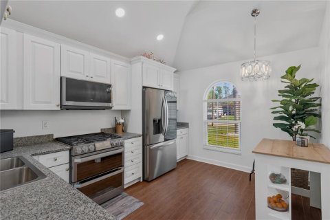 Casa en venta en Wesley Chapel, Florida, 3 dormitorios, 167.69 m2 № 2099962 - foto 12