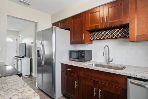 Casa en venta en Orlando, Florida, 3 dormitorios, 84.73 m2 № 2386670 - foto 5