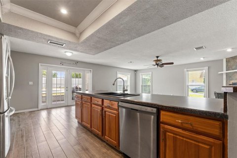 House in Spring Hill, Florida 3 bedrooms, 139.82 sq.m. № 1918131 - photo 18