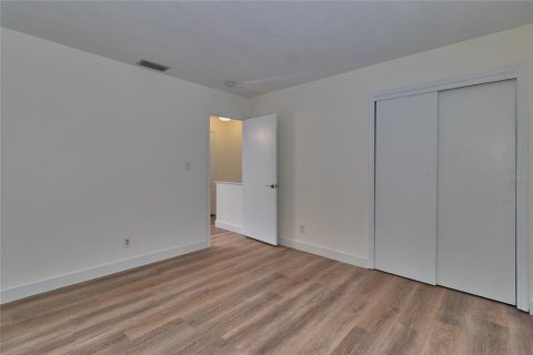 Adosado en venta en Saint Petersburg, Florida, 2 dormitorios, 97.83 m2 № 1640918 - foto 29
