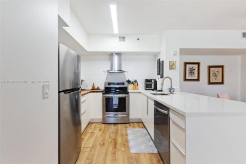 Condominio en alquiler en Aventura, Florida, 2 dormitorios, 109.62 m2 № 2053865 - foto 9