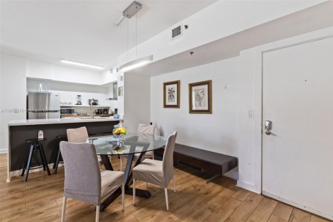 Condominio en alquiler en Aventura, Florida, 2 dormitorios, 109.62 m2 № 2053865 - foto 7