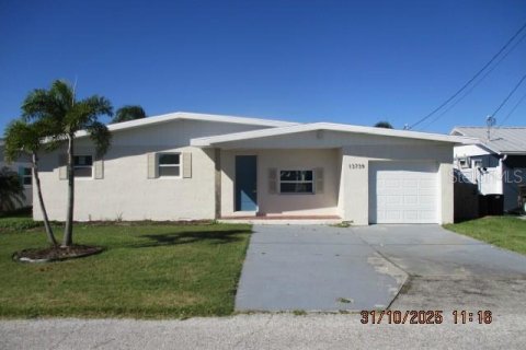 Villa ou maison à Hudson, Floride 3 chambres, 150.5 m2 № 2413765