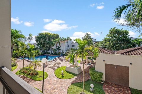 Townhouse in Miami, Florida 3 bedrooms, 114.64 sq.m. № 1955978 - photo 22