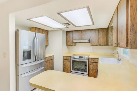 House in Tampa, Florida 3 bedrooms, 140.75 sq.m. № 1866089 - photo 12