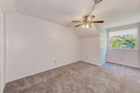 House in Tampa, Florida 3 bedrooms, 140.75 sq.m. № 1866089 - photo 23