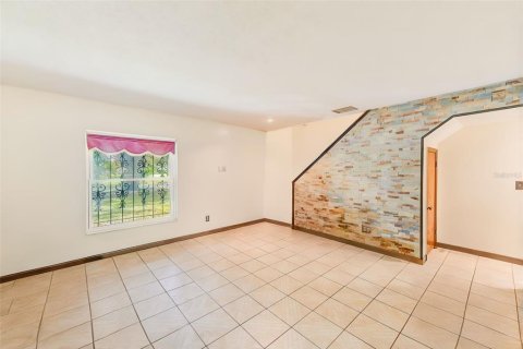 House in Tampa, Florida 3 bedrooms, 140.75 sq.m. № 1866089 - photo 5