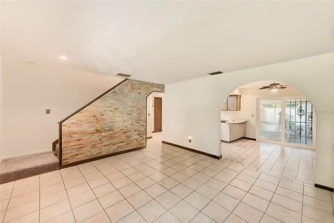 House in Tampa, Florida 3 bedrooms, 140.75 sq.m. № 1866089 - photo 7
