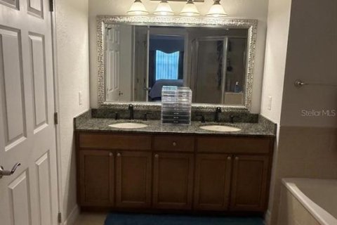 Condo in Kissimmee, Florida, 3 bedrooms  № 2124629 - photo 21
