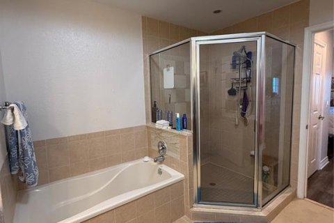 Condo in Kissimmee, Florida, 3 bedrooms  № 2124629 - photo 22