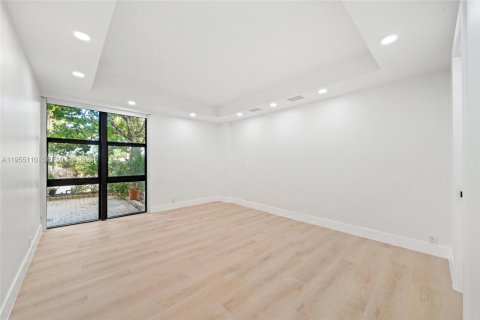 Condominio en alquiler en Key Biscayne, Florida, 2 dormitorios, 130.9 m2 № 2010155 - foto 7