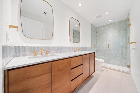 Condominio en alquiler en Key Biscayne, Florida, 2 dormitorios, 130.9 m2 № 2010155 - foto 8