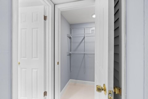 Condo in South Palm Beach, Florida, 1 bedroom  № 2251511 - photo 30