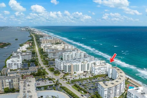 Condo in South Palm Beach, Florida, 1 bedroom  № 2251511 - photo 2