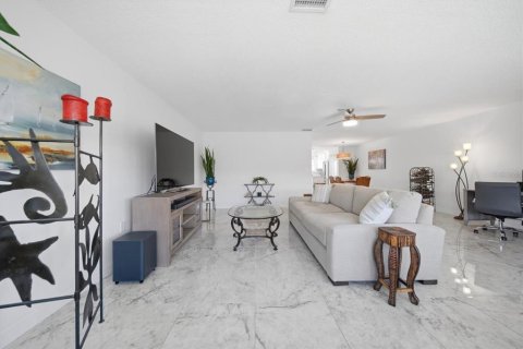 Купить кондоминиум в Галфпорта, Флорида 4 комнаты, 98.48м2, № 2117378 - фото 12
