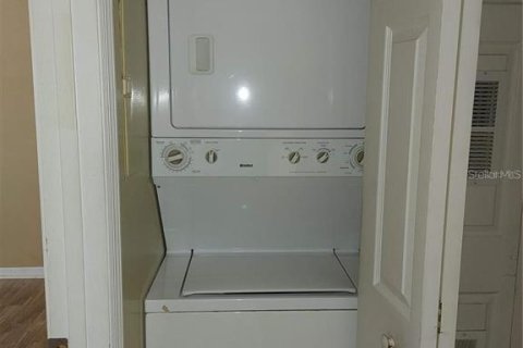 Copropriété à louer à Brandon, Floride: 1 chambre, 56.86 m2 № 1669891 - photo 4