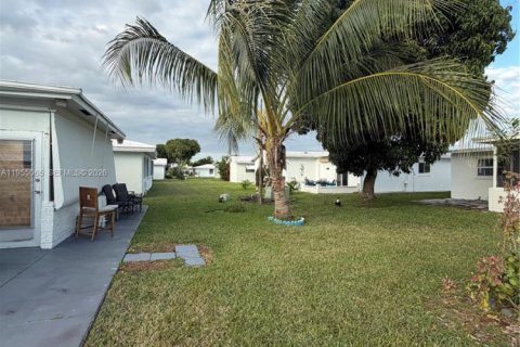 Купить виллу или дом в Тамарак, Флорида 2 спальни, 98.66м2, № 2009795 - фото 3