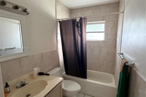 Купить виллу или дом в Тамарак, Флорида 2 спальни, 98.66м2, № 2009795 - фото 5