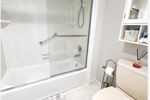 Copropriété à vendre à Boca Raton, Floride: 2 chambres, 132.48 m2 № 2192224 - photo 12