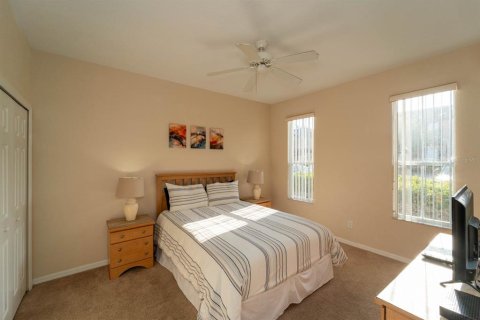 Townhouse in Davenport, Florida 4 bedrooms, 172.43 sq.m. № 1853390 - photo 22