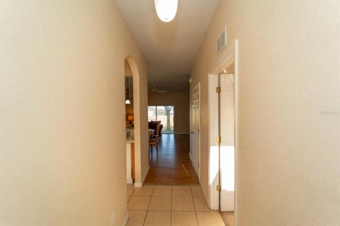 Townhouse in Davenport, Florida 4 bedrooms, 172.43 sq.m. № 1853390 - photo 4