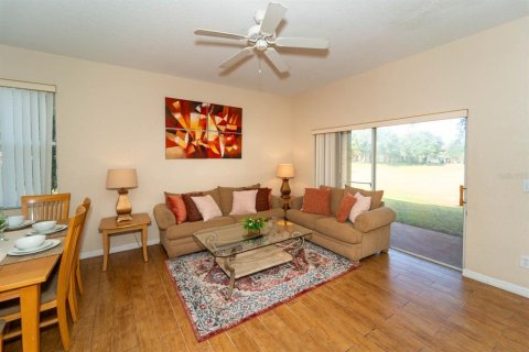 Townhouse in Davenport, Florida 4 bedrooms, 172.43 sq.m. № 1853390 - photo 6