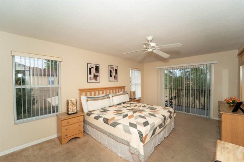 Townhouse in Davenport, Florida 4 bedrooms, 172.43 sq.m. № 1853390 - photo 18