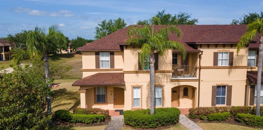 Townhouse in Davenport, Florida 4 bedrooms, 172.43 sq.m. № 1853390