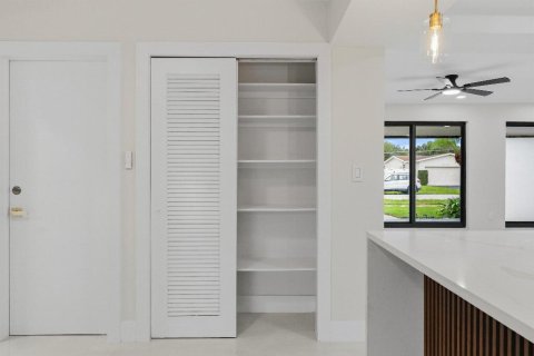 Villa ou maison à vendre à Cooper City, Floride: 4 chambres, 159.51 m2 № 2424788 - photo 13