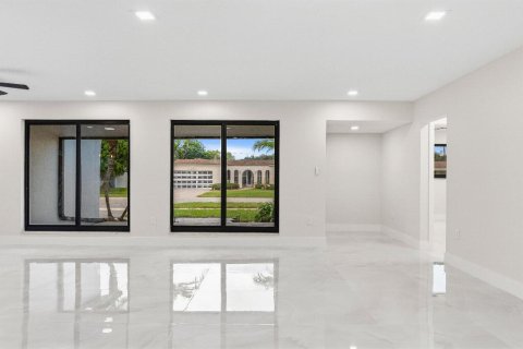 Villa ou maison à vendre à Cooper City, Floride: 4 chambres, 159.51 m2 № 2424788 - photo 8