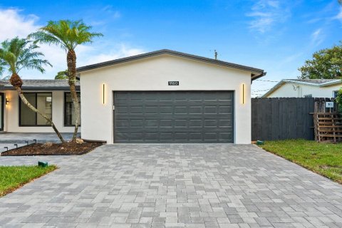 Villa ou maison à vendre à Cooper City, Floride: 4 chambres, 159.51 m2 № 2424788 - photo 3