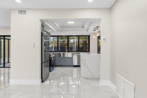 Villa ou maison à vendre à Cooper City, Floride: 4 chambres, 159.51 m2 № 2424788 - photo 18