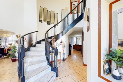 Casa en venta en Homestead, Florida, 5 dormitorios, 343.37 m2 № 1973628 - foto 6