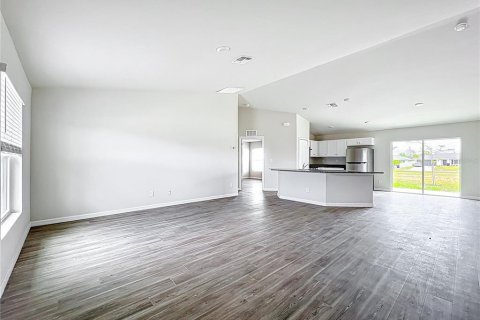 Villa ou maison à vendre à Cape Coral, Floride: 3 chambres, 126.07 m2 № 1912813 - photo 2