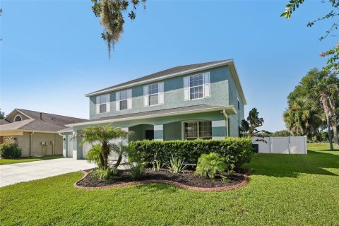 House in Brandon, Florida 4 bedrooms, 240.99 sq.m. № 2238016 - photo 3