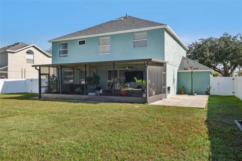 House in Brandon, Florida 4 bedrooms, 240.99 sq.m. № 2238016 - photo 30