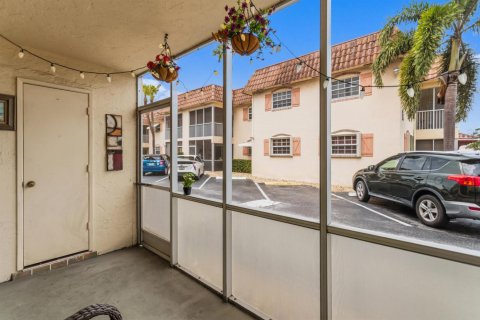 Copropriété à vendre à Pompano Beach, Floride: 2 chambres, 92.9 m2 № 2089398 - photo 25