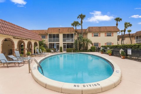 Copropriété à vendre à Pompano Beach, Floride: 2 chambres, 92.9 m2 № 2089398 - photo 12