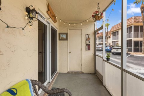 Copropriété à vendre à Pompano Beach, Floride: 2 chambres, 92.9 m2 № 2089398 - photo 26