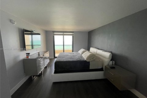 Copropriété à vendre à Miami Beach, Floride: 2 chambres, 96.06 m2 № 1999551 - photo 24