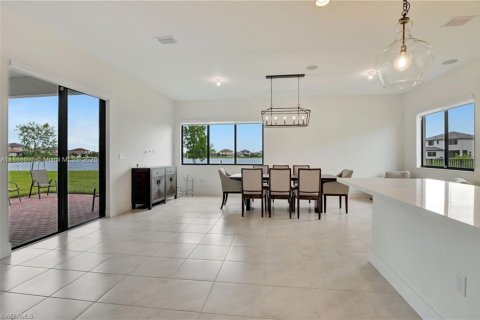 House in Ave Maria, Florida 4 bedrooms, 306.58 sq.m. № 1938668 - photo 14