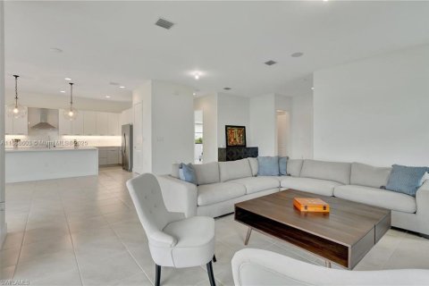 House in Ave Maria, Florida 4 bedrooms, 306.58 sq.m. № 1938668 - photo 7