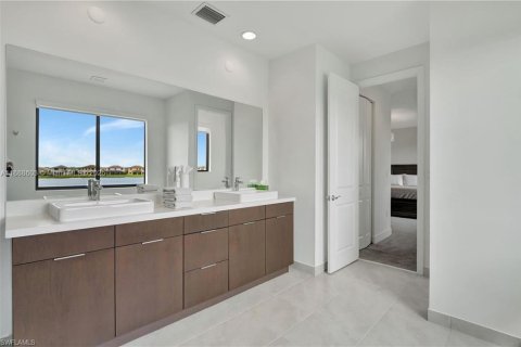House in Ave Maria, Florida 4 bedrooms, 306.58 sq.m. № 1938668 - photo 29