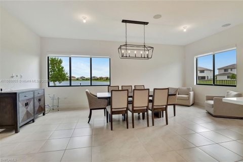 Casa en venta en Ave Maria, Florida, 4 dormitorios, 306.58 m2 № 1938668 - foto 15
