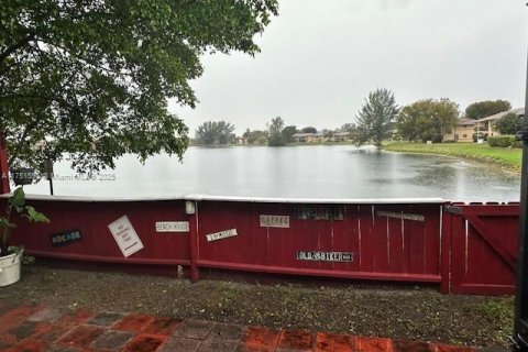 Купить кондоминиум в Хайалиа, Флорида 1 комната, 121.05м2, № 1980192 - фото 10