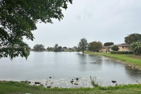 Купить кондоминиум в Хайалиа, Флорида 1 комната, 121.05м2, № 1980192 - фото 14