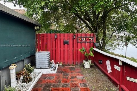 Купить кондоминиум в Хайалиа, Флорида 1 комната, 121.05м2, № 1980192 - фото 11