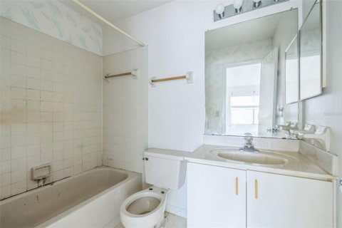 Condo in Orlando, Florida, 2 bedrooms  № 1843895 - photo 18