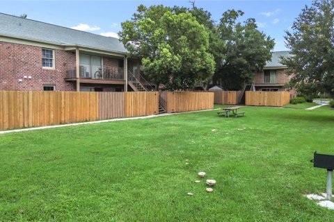 Condo in Casselberry, Florida, 2 bedrooms  № 1908801 - photo 18