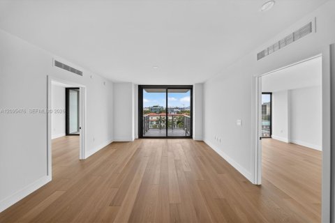Copropriété à louer à Bay Harbor Islands, Floride: 2 chambres, 117.71 m2 № 2387894 - photo 9